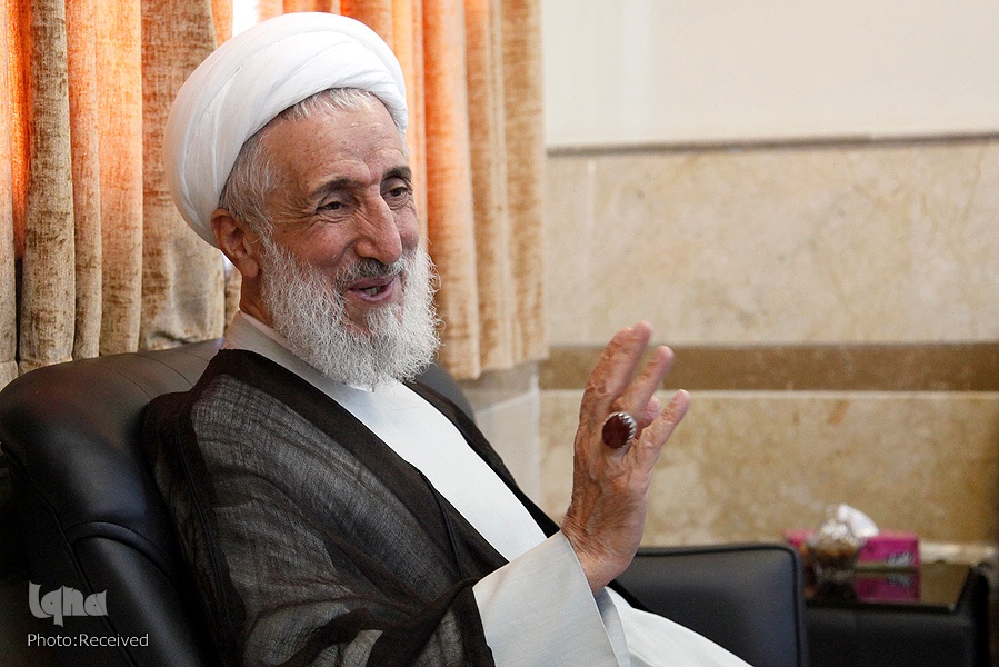 حمله به طلاب نتیجه حرام‌خواری است، نه مشکلات اقتصادی/ ضرورت برنامه‌ریزی فراگیر برای بی‌حجابی