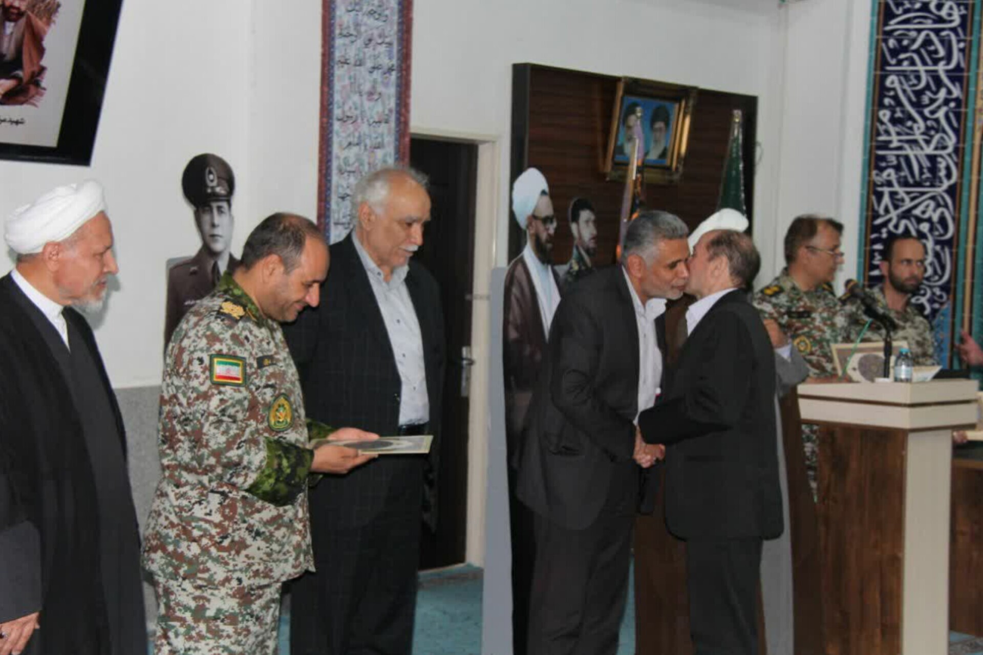 مراسم تجلیل از  معلمان منطقه پدافند هوایی شمال(تهران) برگزار شد