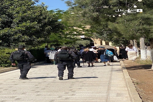 یورش نظامیان به مسجد الاقصی