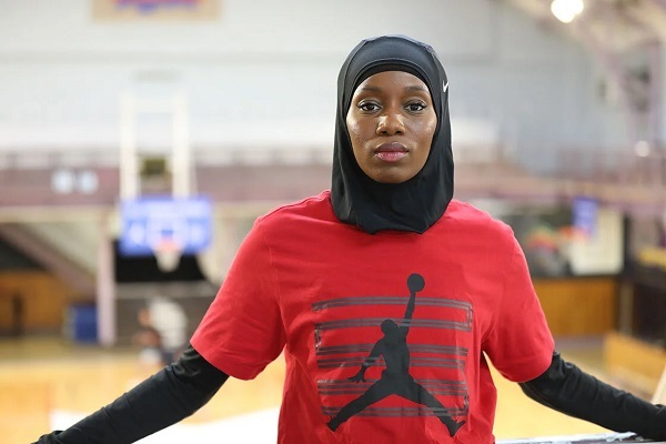 سالیماتا سیلا (Salimata Sylla)، بسکتبالیست محجبه فرانسوی