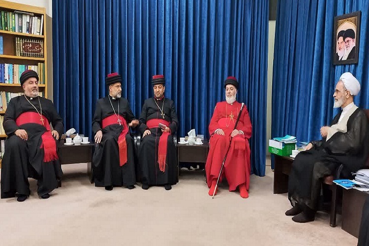 دیدار آیت‌الله اعرافی با رهبر کلیسای جهانی شرق آشور