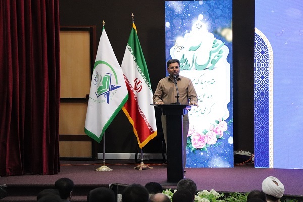 دشمن به دنبال لائیک کردن فضای دانشگاه است + عکس