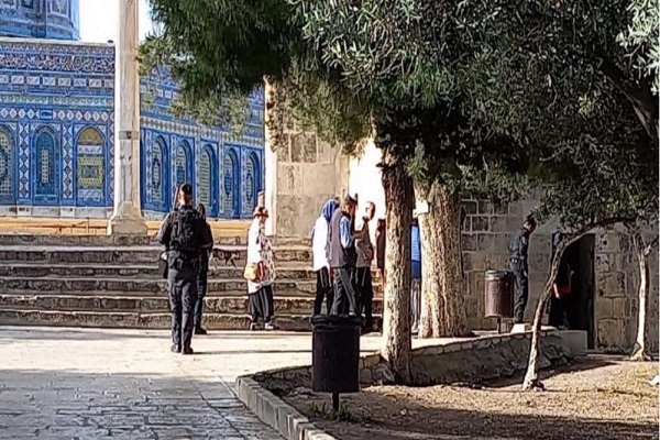 آسیب اشغالگران صهیونیست به مصلای باب الرحمه در مسجدالاقصی و واکنش اتحادیه عرب