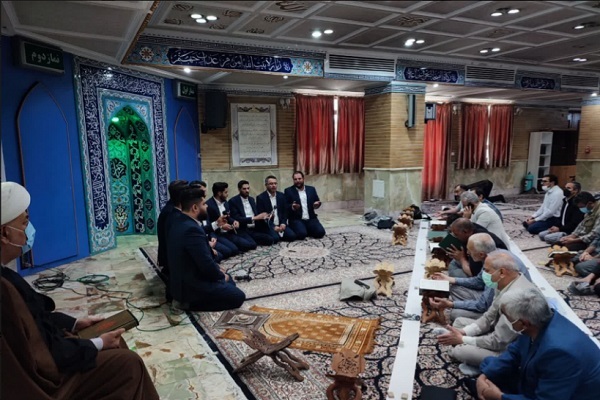 جرای گروه مصباح‌المنیر در بیمارستان خاتم‌الانبیا(ص)