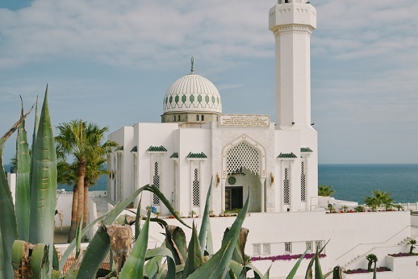 نگاهی به جنوبی‌ترین مسجد اروپا + فیلم و عکس