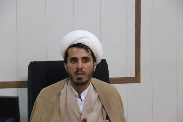 بین قهرمانان ملی و نسل جوان انس و آشنایی برقرار شود