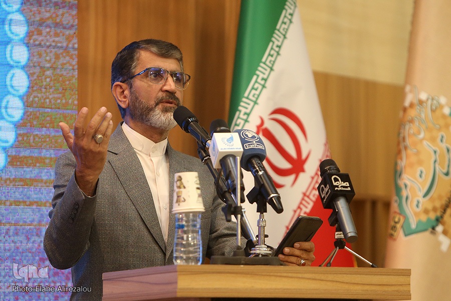 محمود واعظی