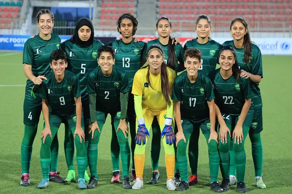 آمنه حنیف و دنبال کردن رویای فوتبالیست شدن