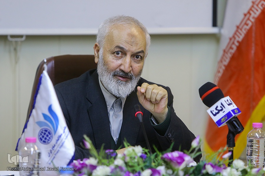 اسماعیل منصوری لاریجانی