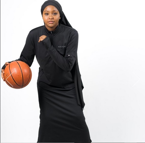 طراحی لباس برای بانوان محجبه بسکتبالیست در آمریکا طراحی لباس برای بانوان محجبه بسکتبالیست در آمریکا