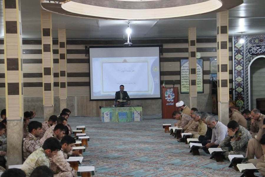 محفل انس با قرآن کریم در مرکز آموزش تکاوران دریایی منجیل برگزار شد