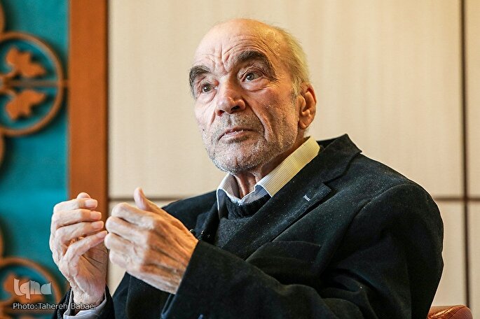 پاسخ داوری اردکانی به یک پرسش؛ چرا نمی‌توانیم به توسعه برسیم؟