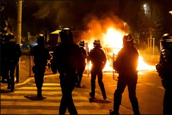 اعتراضات فرانسه و سیاست‌های استعماری شکست خورده در مورد همسان سازی اقلیت‌ها