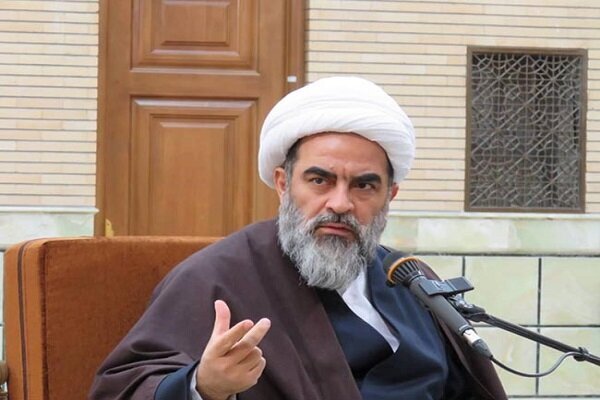 مصاحبه حضوری/// هتاکی به قرآن با هیچ یک از ارزش‌های انسانی سازگار نیست