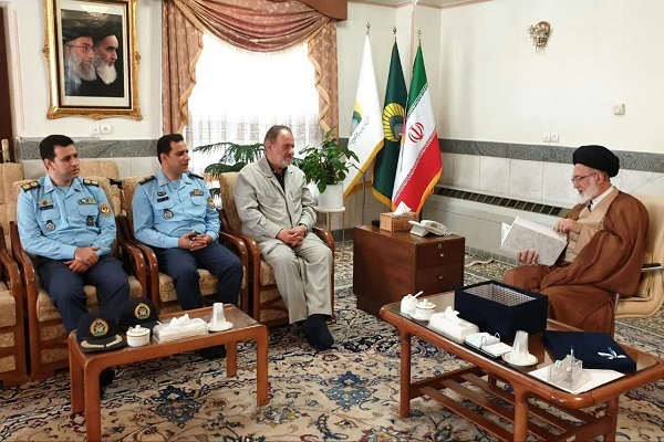 قرآن نگارش شده به خط نسخ از سوی نهاجا قرآن نگارش شده به خط نسخ از سوی نهاجا