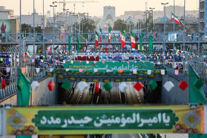 کامِ شیرینِ تهرانی‌ها در جشن غدیر