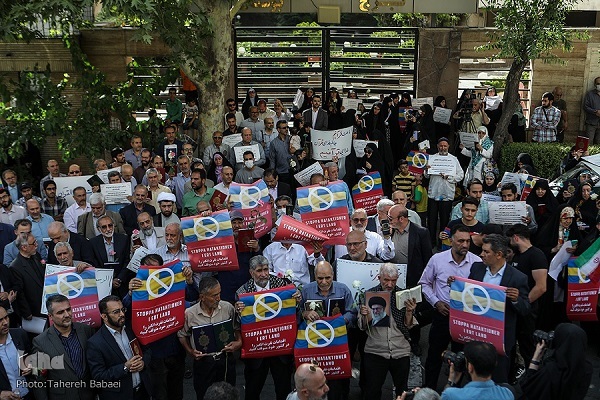 تقویت فعالیت‌های قرآنی در جامعه و هوشیاری مسئولان