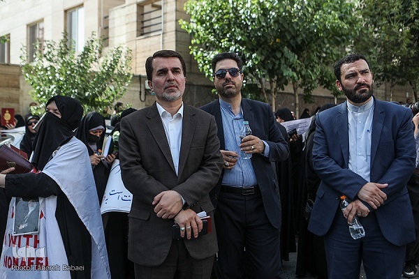 تقویت فعالیت‌های قرآنی در جامعه و هوشیاری مسئولان