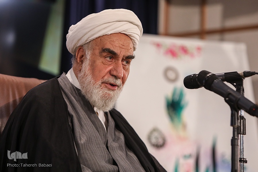 غدیر باید در شیوه زندگی و حکومت ما جاری باشد