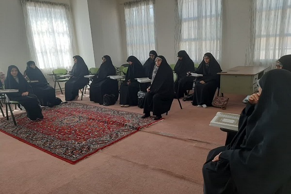 کلاس صوت و لحن ویژه بانوان کلاس صوت و لحن ویژه بانوان