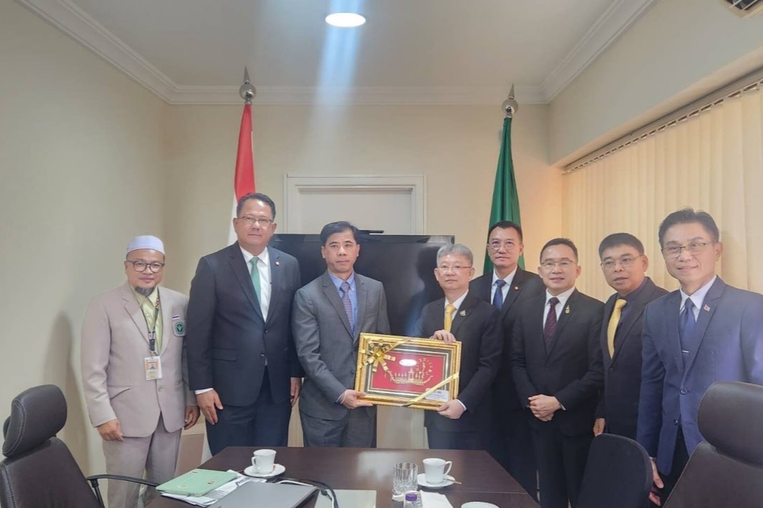 وضعیت خدماترسانی به حجاج تایلندی بررسی شد وضعیت خدماترسانی به حجاج تایلندی بررسی شد