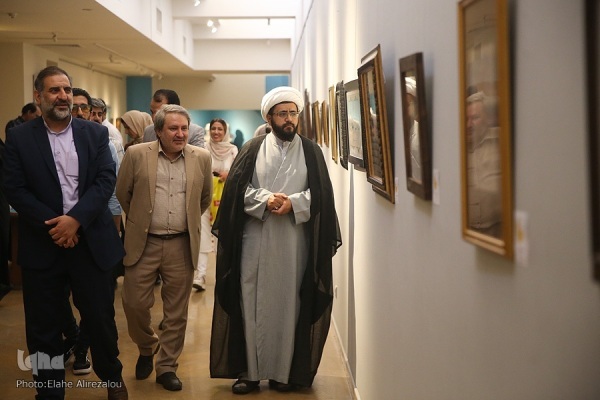 در حال تکمیل