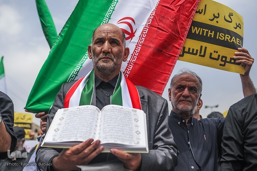 راهپیمایی سراسری محکومیت اهانت مجدد به ساحت قرآن برگزار شد