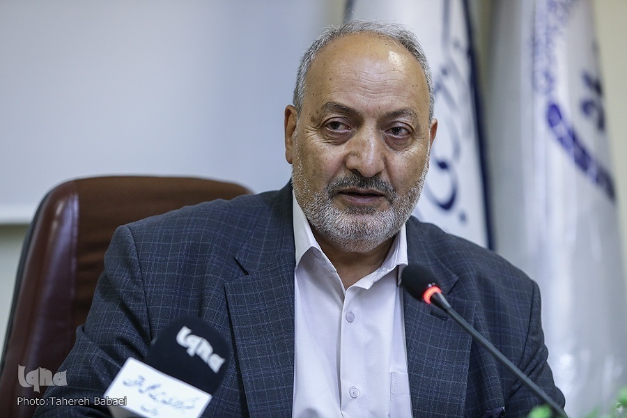 عاشورا به مثابه مکتب عشق، معرفت، حرکت و مبارزه