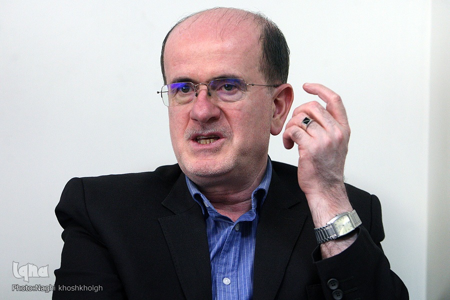 مهرداد بائوج لاهوتی