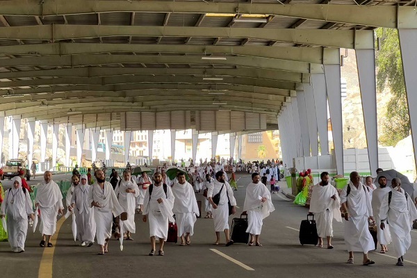 آغاز اعمال حج تمتع و عزیمت زائران حج به سمت عرفات