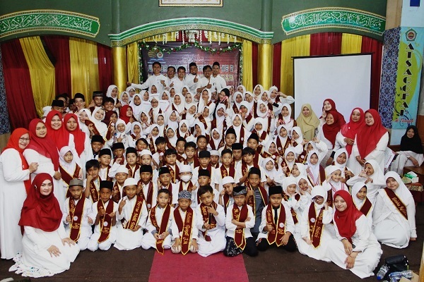 برگزاری مراسم تجلیل از قرآن‌آموزان آستان عباسی در اندونزی