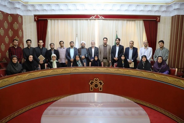 تجلیل از دانشجویان برگزیده دانشگاه طباطبائی در جشنواره قرآنی وزارت علوم + عکس