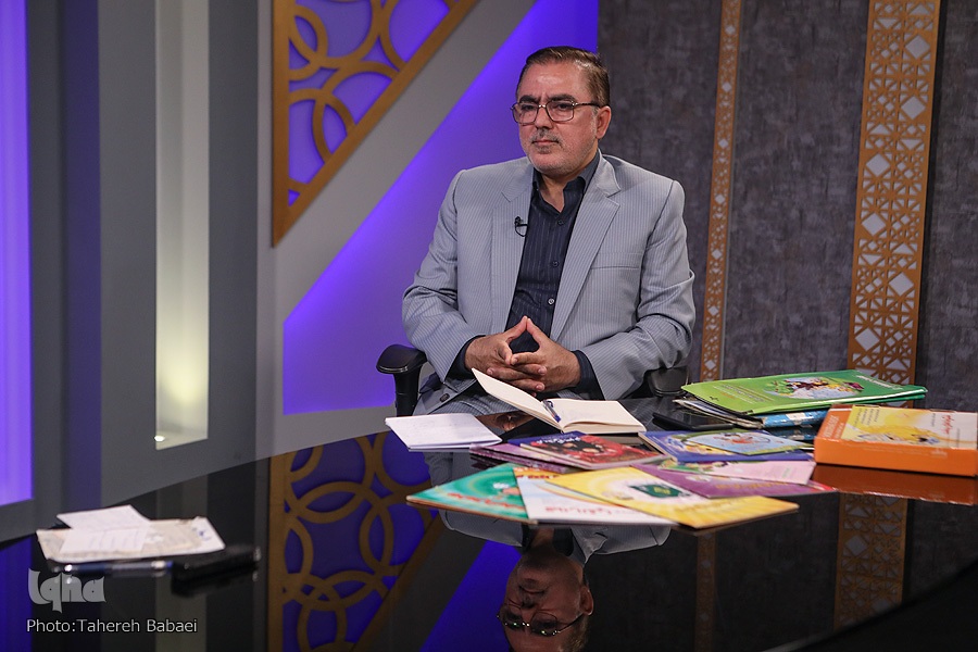 مهدی فاضلی، روانشناس، دارنده رتبه نخست جشنواره شیوههای نوین آموزش قرآن و نماز به کودکان مهدی فاضلی، روانشناس، دارنده رتبه نخست جشنواره شیوههای نوین آموزش قرآن و نماز به کودکان