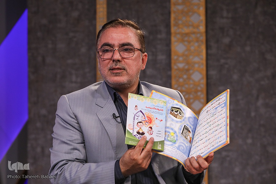 مهدی فاضلی، روانشناس، دارنده رتبه نخست جشنواره شیوه‌های نوین آموزش قرآن و نماز به کودکان