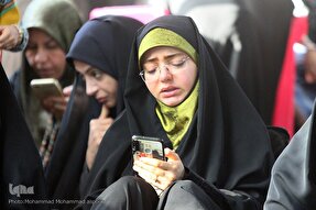 عکس | یا رب دست خالی ام 
مرا به رحمتت دست پر گردان