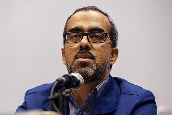 روح الله ایزدخواه