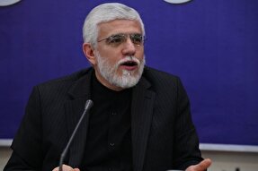 آثار مفاخر و بزرگان پشتوانه‌ای برای پیروزی در جبهه فرهنگی است