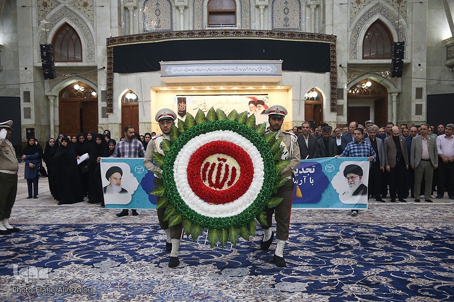 کارکنان جهاددانشگاهی با آرمان‌های امام راحل تجدید میثاق کردند 