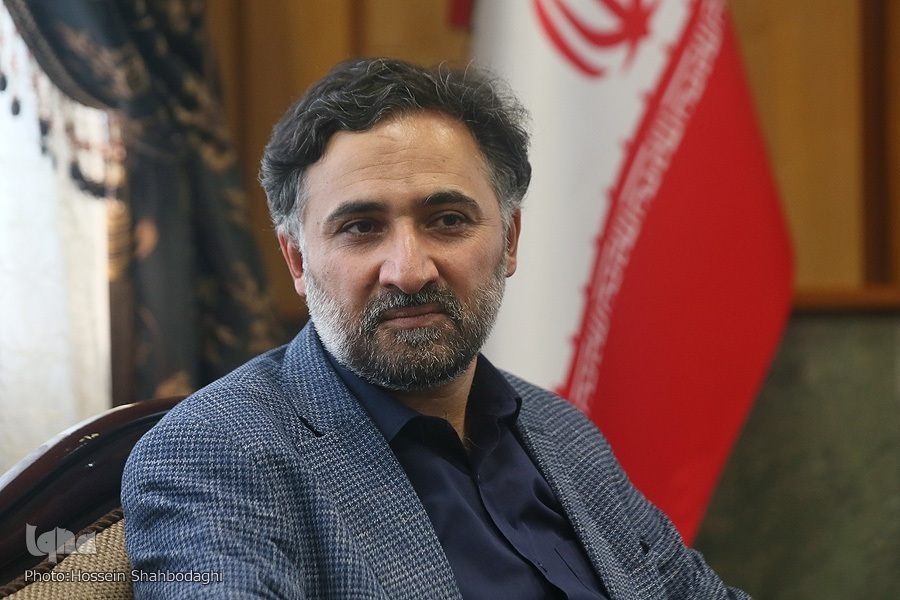 روح‌الله دهقانی فیروزآبادی، معاون علمی، فناوری و اقتصاد دانش‌بنیان رئیس‌جمهور