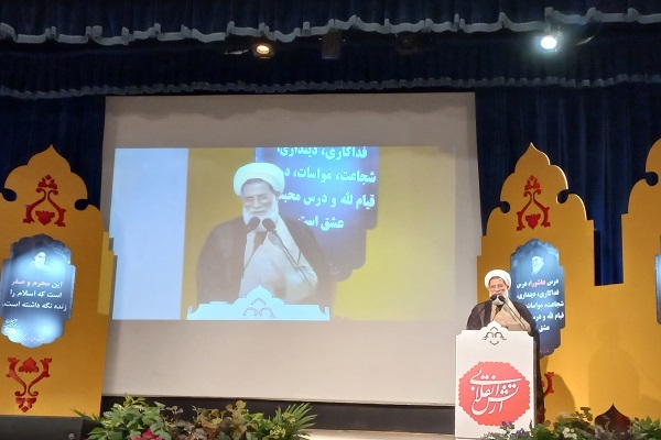 حجت‌الاسلام عباس محمدحسنی، نماینده ولی‌فقیه و رئیس عقیدتی ـ سیاسی ارتش