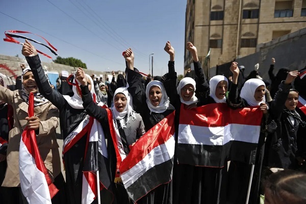 حجاب بانوان یمنی موهبتی برای دفاع از ناموس و وطن/آماده