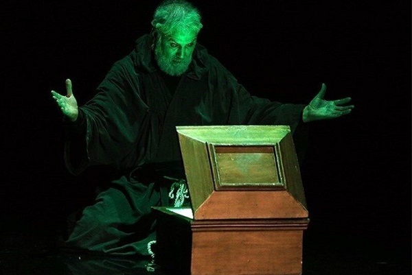 پنجشنبه //// نمایشی عاشوایی که 33 سال با مخاطب خدا را فریاد میزند پنجشنبه //// نمایشی عاشوایی که 33 سال با مخاطب خدا را فریاد میزند