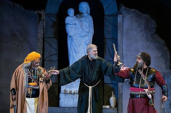 پنجشنبه //// نمایشی عاشوایی که 33 سال با مخاطب خدا را فریاد میزند پنجشنبه //// نمایشی عاشوایی که 33 سال با مخاطب خدا را فریاد میزند