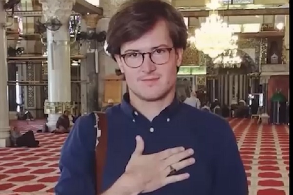 فیلم | روایت عکاس آلمانی از شکوه و زیبایی اربعین فیلم | روایت عکاس آلمانی از شکوه و زیبایی اربعین