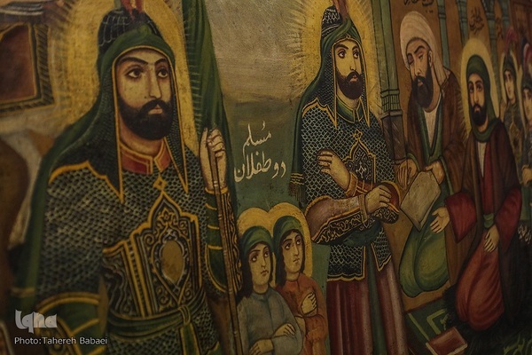 گفتگوی عاشقانه با پردههای عزای حسینی ./ حسین قوللرآغاسیبا هر چه عشق نام تو را میتوان نوشت + فیلم گفتگوی عاشقانه با پردههای عزای حسینی ./ حسین قوللرآغاسیبا هر چه عشق نام تو را میتوان نوشت + فیلم