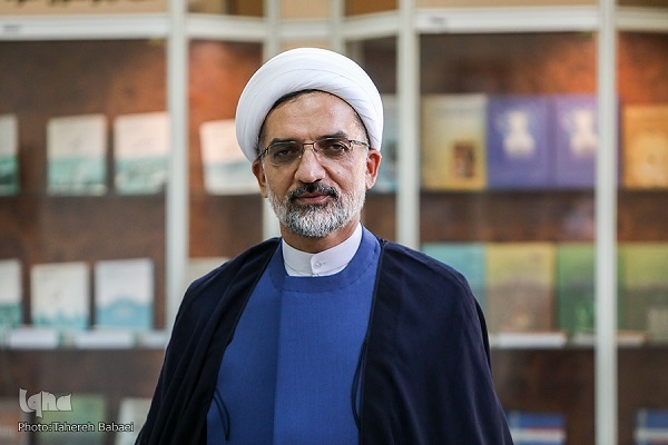 رسانهها توجه به مسائل آموزشی پیادهروی اربعین را اولویت قرار دهند رسانهها توجه به مسائل آموزشی پیادهروی اربعین را اولویت قرار دهند