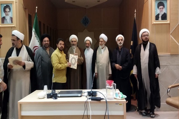 از دست‌اندرکاران نشریات حائز رتبه الف مجتمع قرآن و حدیث تقدیر شد