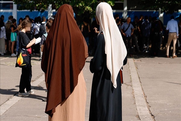 ممنوعیت عبایه و تثبیت بیشتر دولت اقتدارگرای مکرون ممنوعیت عبایه و تثبیت بیشتر دولت اقتدارگرای مکرون