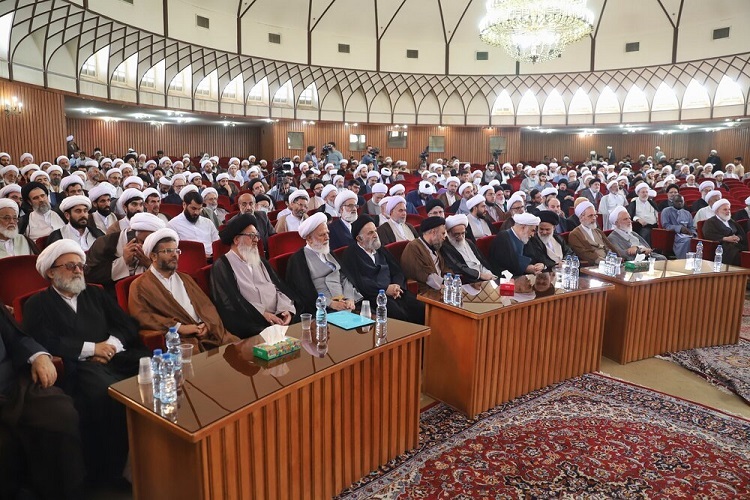 ارسال// عهد ما با امام زمان ایجاد حوزه پویا و پاسخگو است