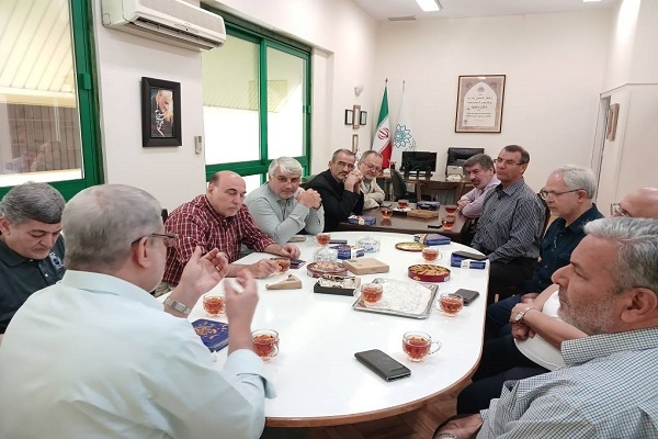 جلسه اندیشهورزان قرآنی دهه ۶۰ در فرهنگسرای قرآن جلسه اندیشهورزان قرآنی دهه ۶۰ در فرهنگسرای قرآن